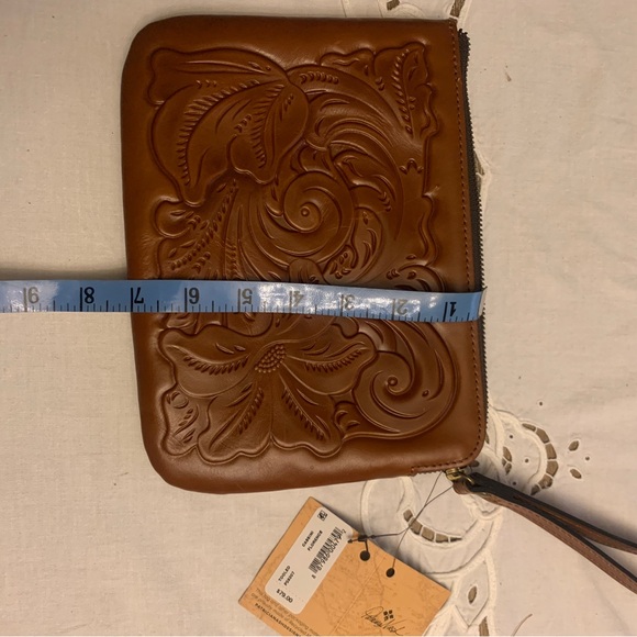 Patricia Nash Cassini Leather Wristlet - Picture 11 of 11